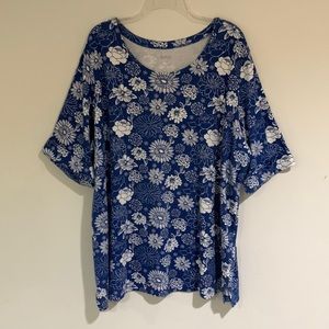 Blair Elbow Sleeve Blue & White Floral Top, Women’s Size 3XL